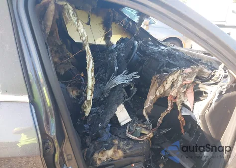 2019 Jeep Cherokee Latitude Plus 4X4 из США, поврежденный, VIN 1C4PJMLB1KD413248